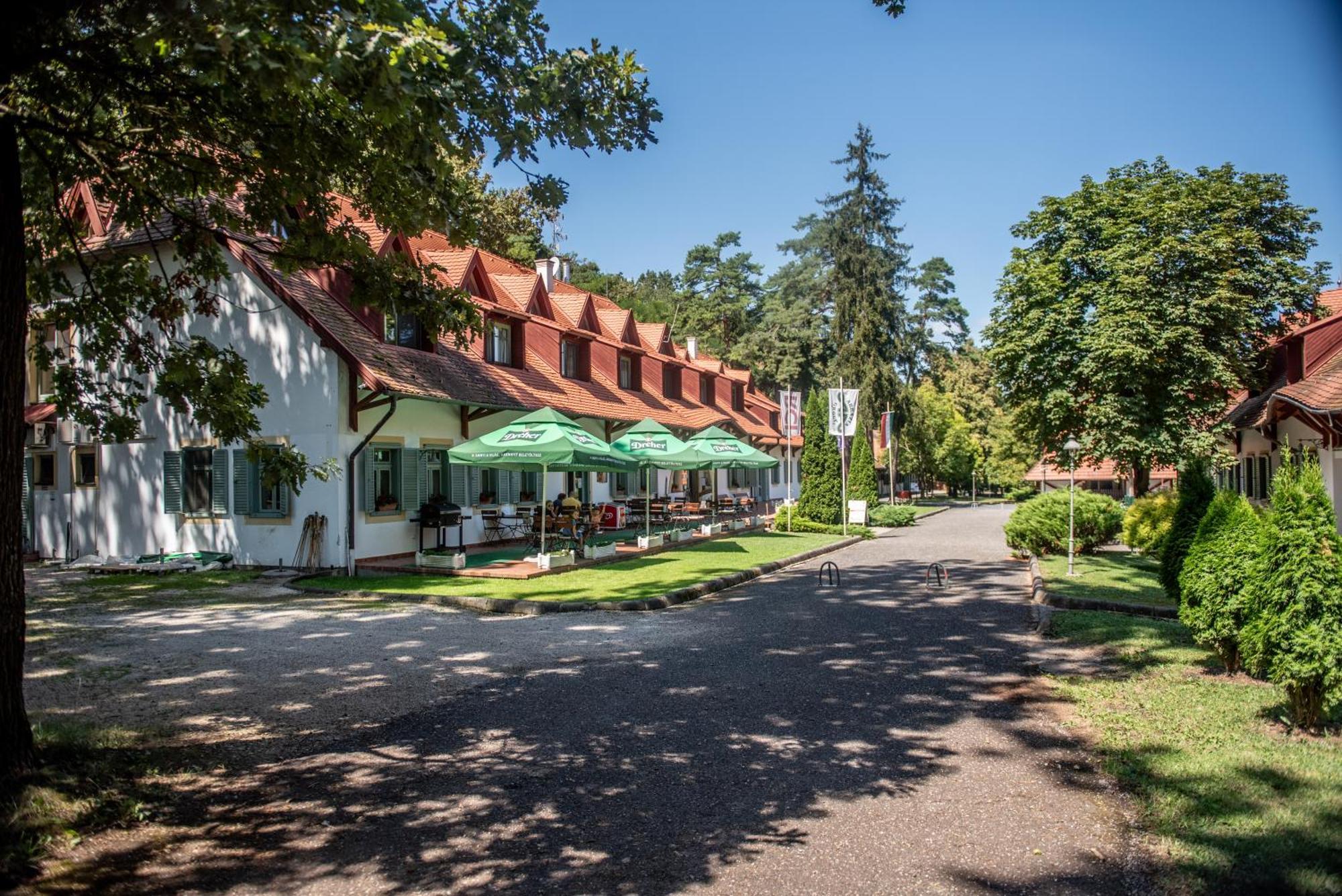 ホテル Abbazia Country Club Nemesnép エクステリア 写真